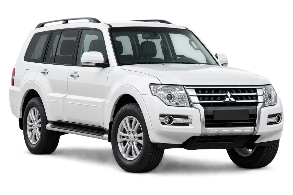 White Mitsubishi Pajero seven-seat 4WD rental in Jordan